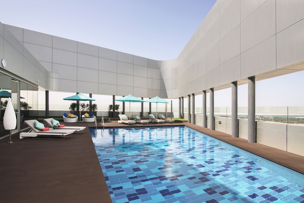 Pearl Rotana Capital Centre 7