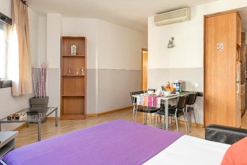 Sata Apartamentos - Park Guell Area 14
