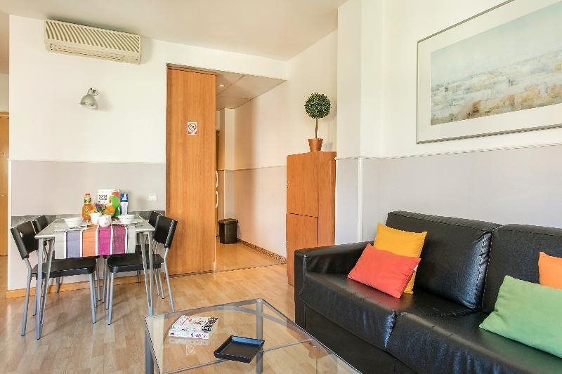 Sata Apartamentos - Park Guell Area 23