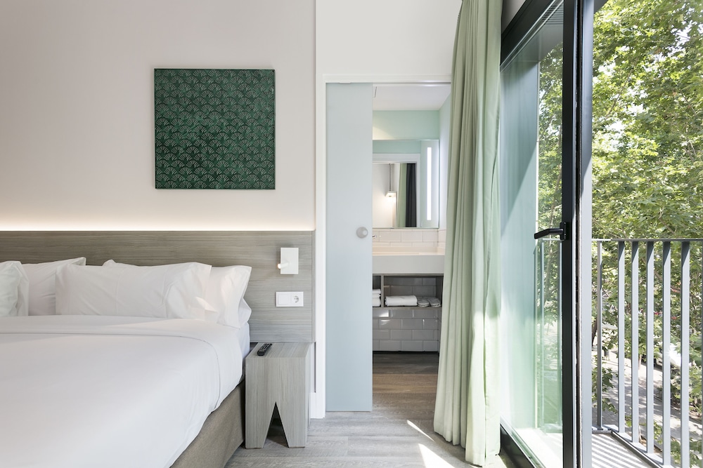 Niu Barcelona 19