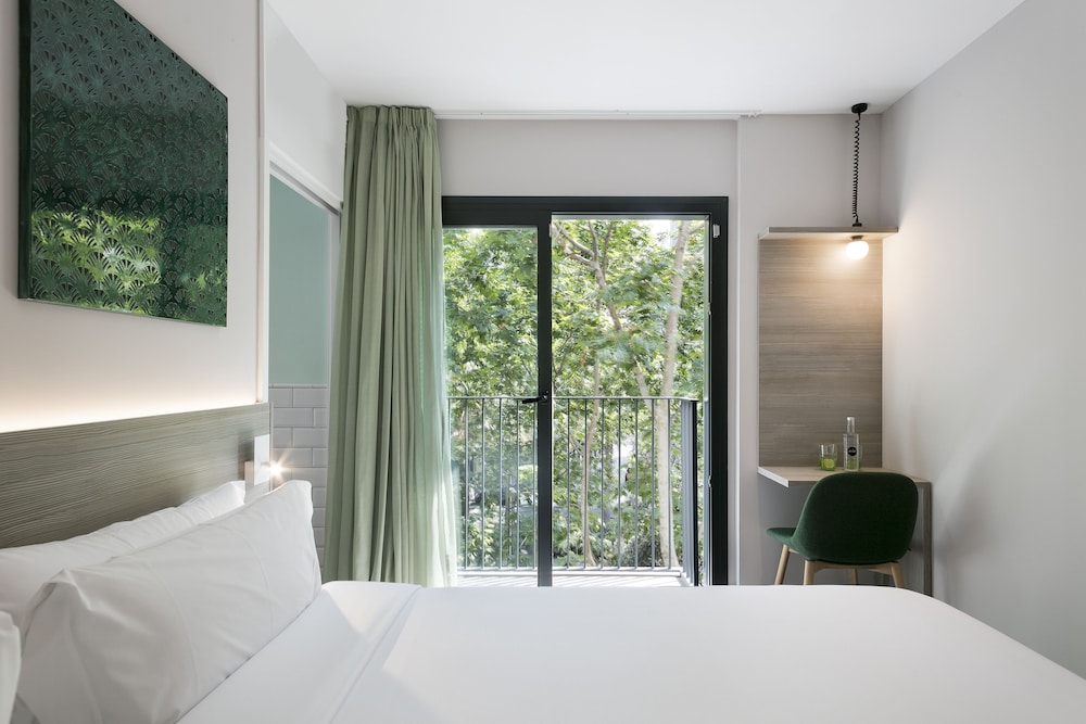 Niu Barcelona 14