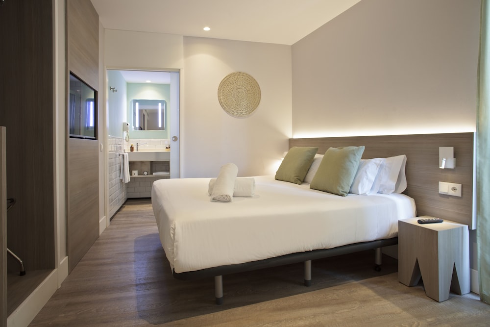 Niu Barcelona 9