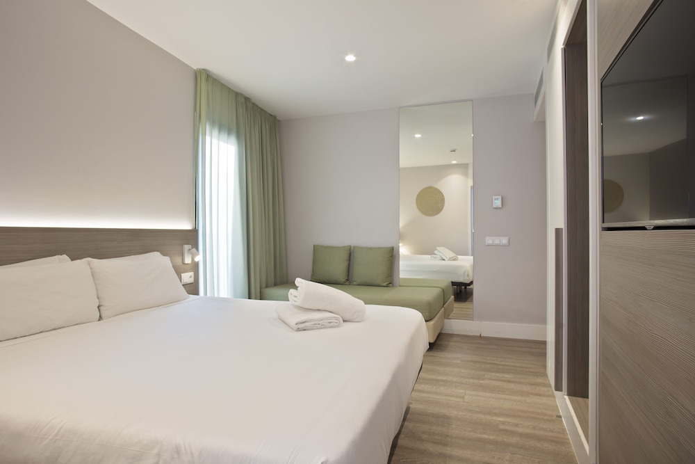 Niu Barcelona 7