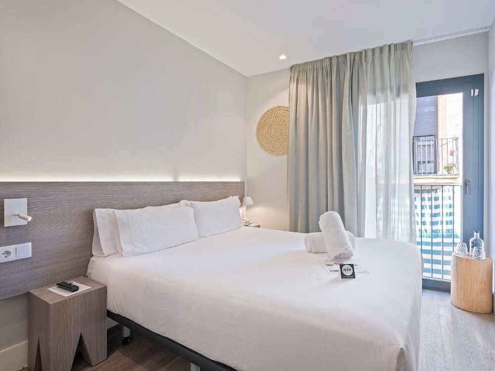 Niu Barcelona 15