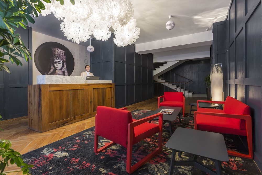 Shota@Rustaveli Boutique hotel 2