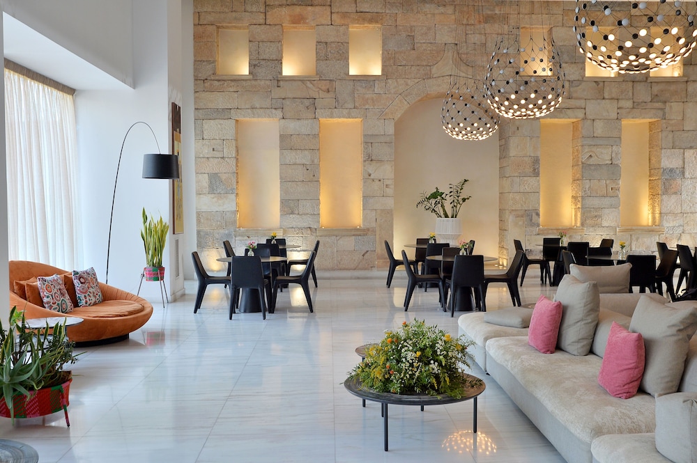 Athenaeum Grand Hotel 1