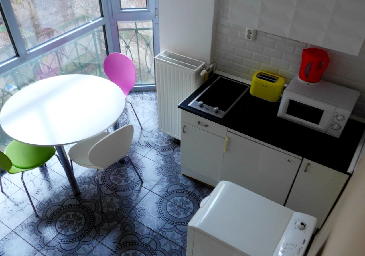 Amber Terrace Studio 4