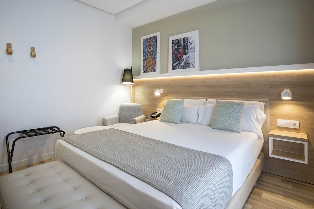 ZT The Golden Hotel Barcelona 6