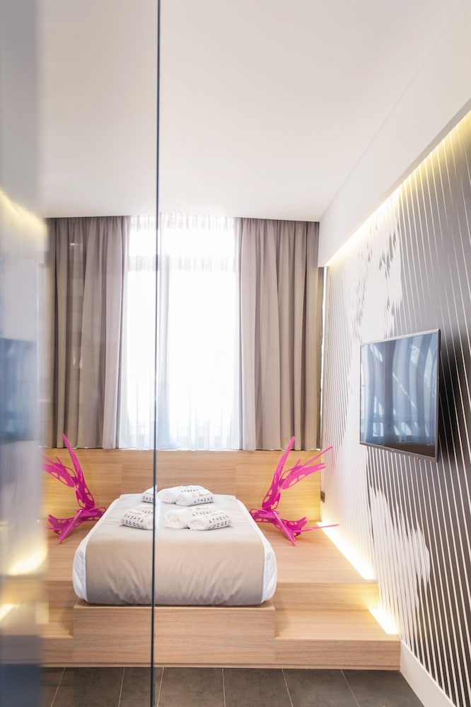 Athens Lodge by Athens Prime Hotels 5
