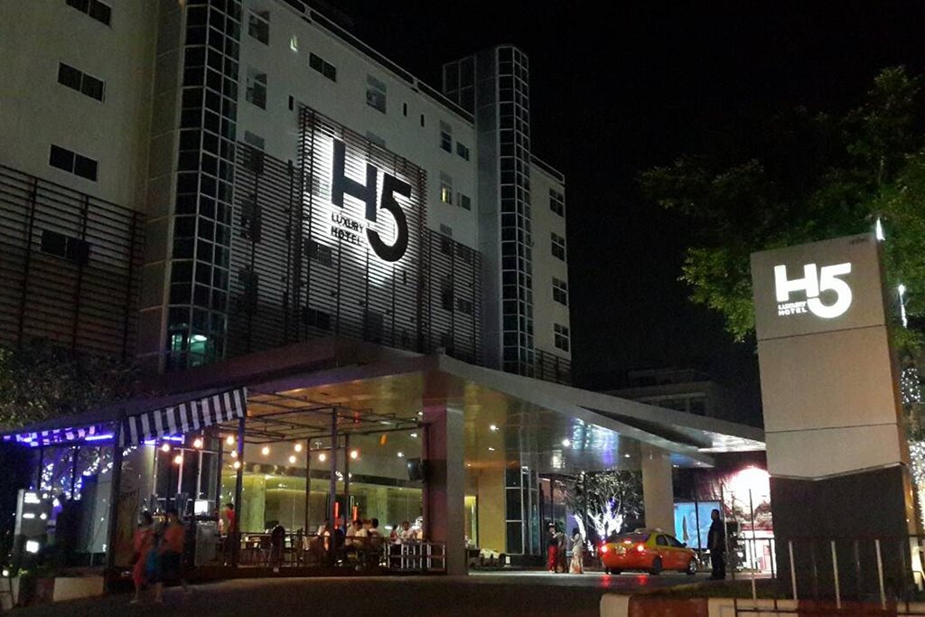The Srivaree Airport Hotel 1