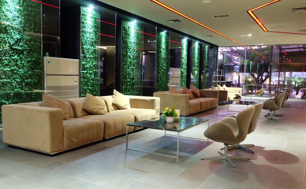 The Srivaree Airport Hotel 11