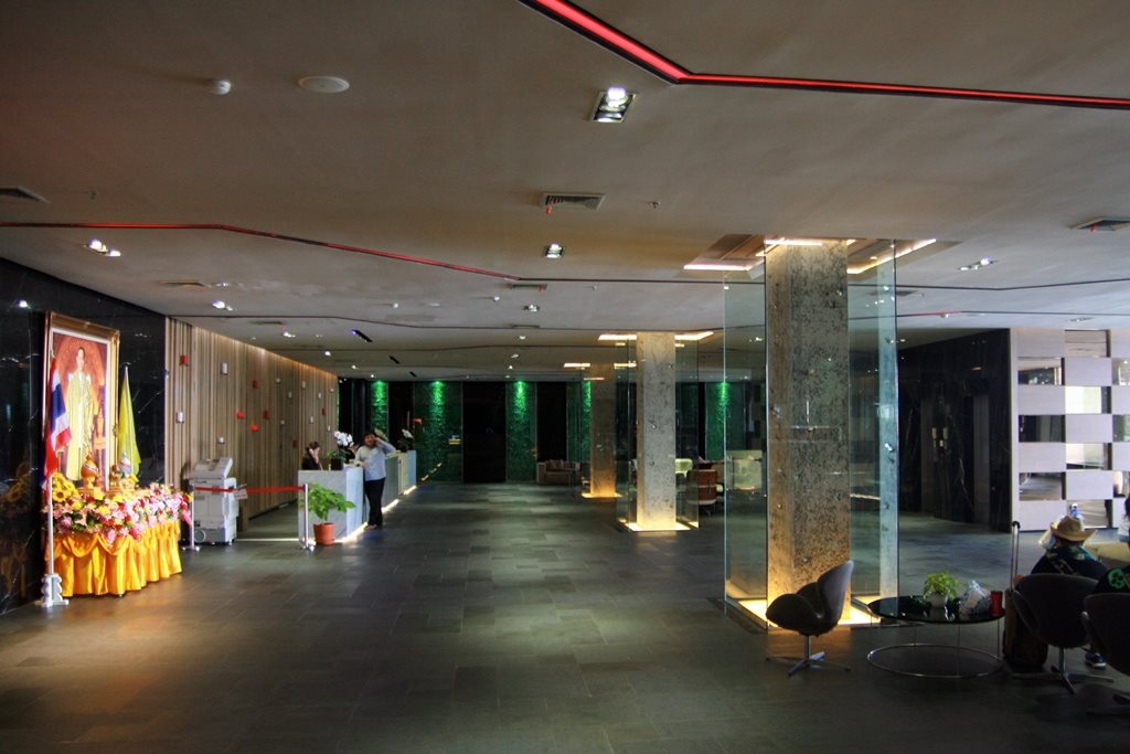 The Srivaree Airport Hotel 8