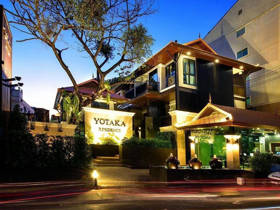 Yotaka Bangkok Hotel 1