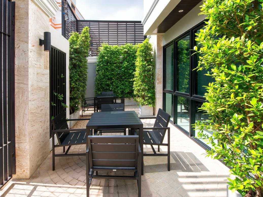 Yotaka Bangkok Hotel 7