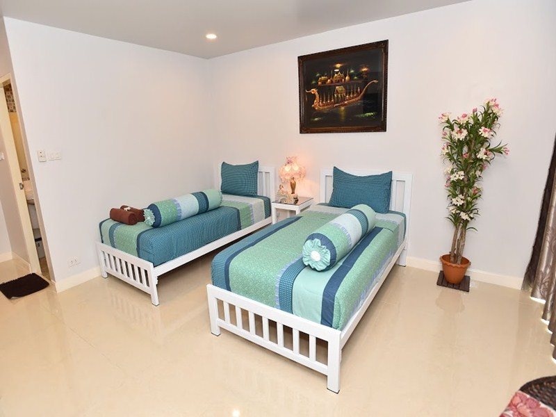 Parvena Hotel 23