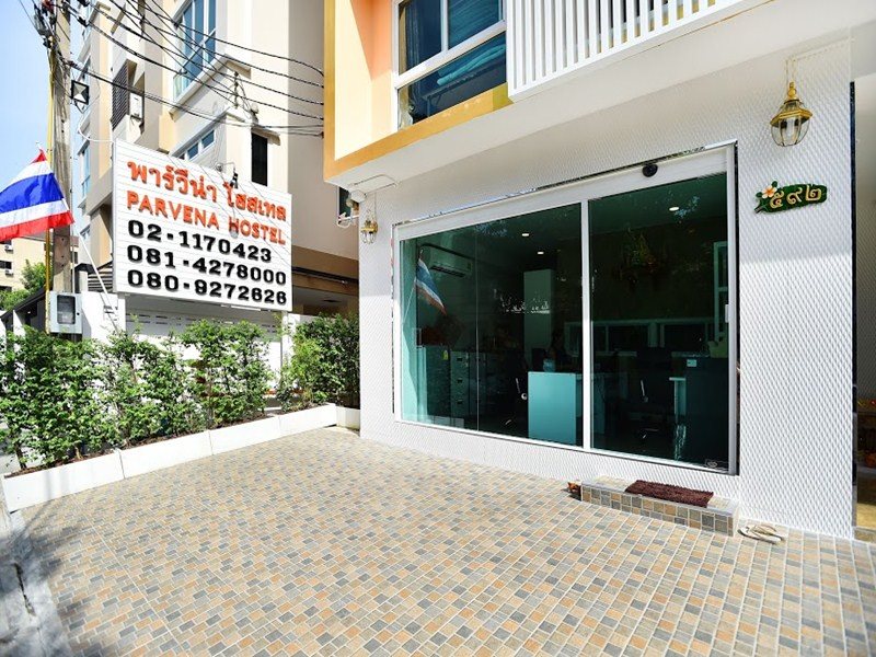 Parvena Hotel 4