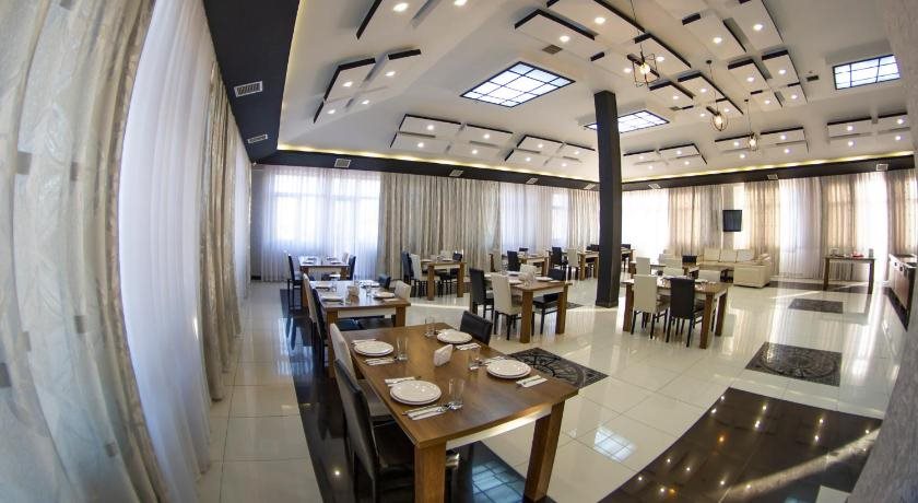 Astola Hotel 9