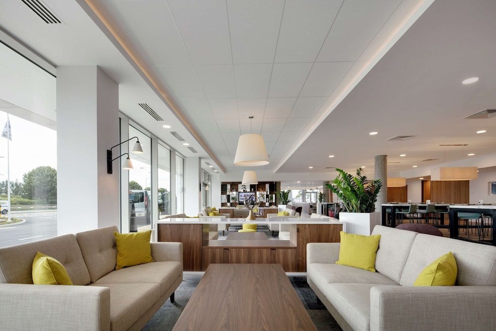 Hampton by Hilton London Stansted Airport 4