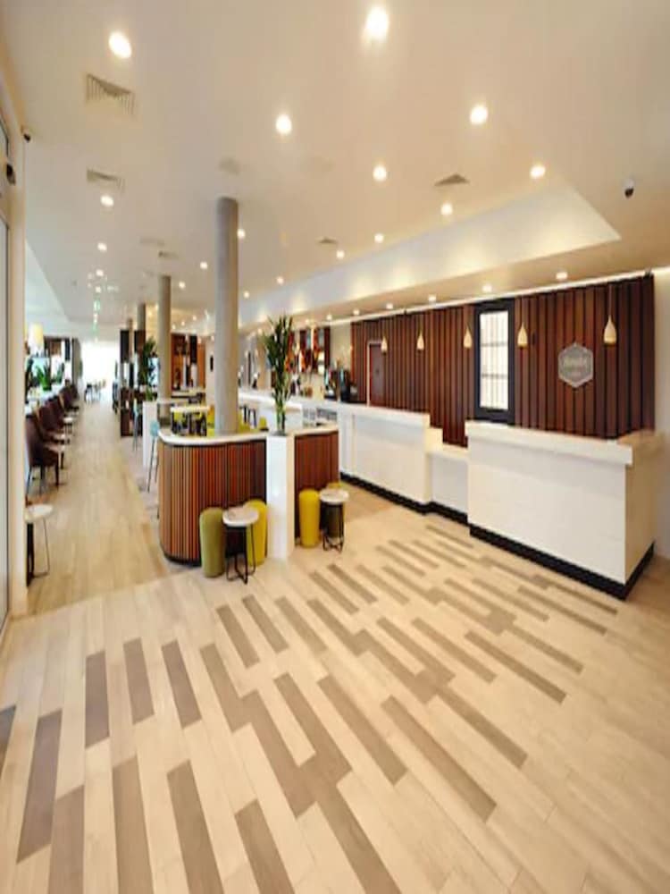 Hampton by Hilton London Stansted Airport 2