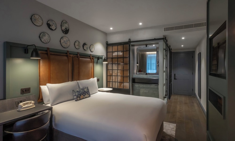 Clayton Hotel City of London 12