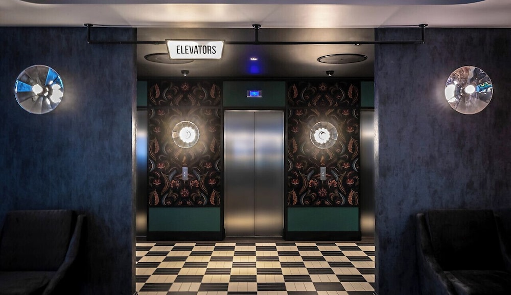 Clayton Hotel City of London 3