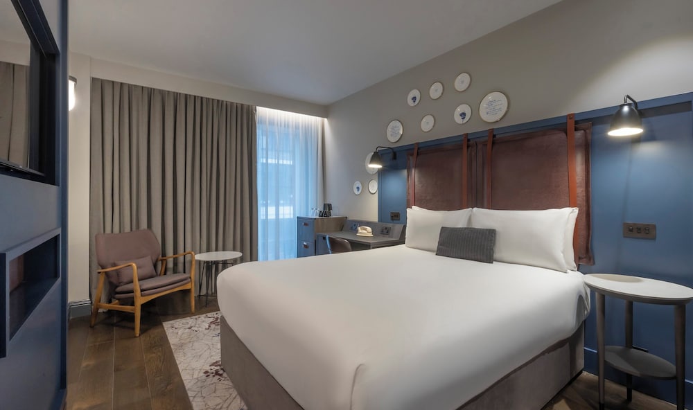 Clayton Hotel City of London 15