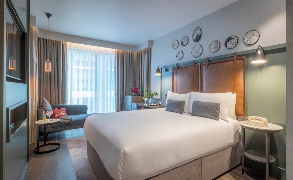 Clayton Hotel City of London 1