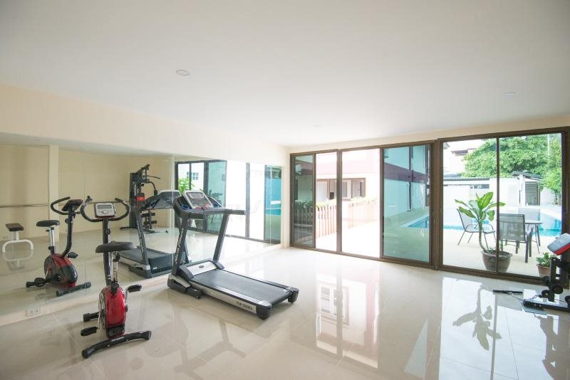 S T Hotel (Shuntai Hotel) 5