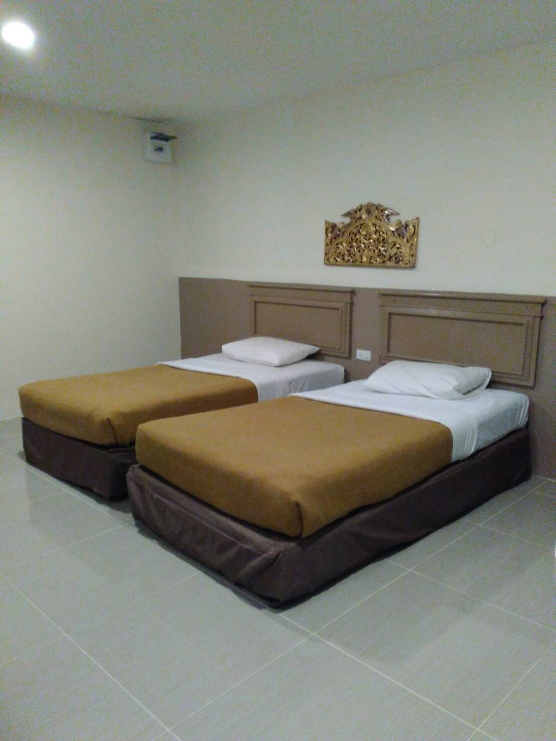 TongPoon 9