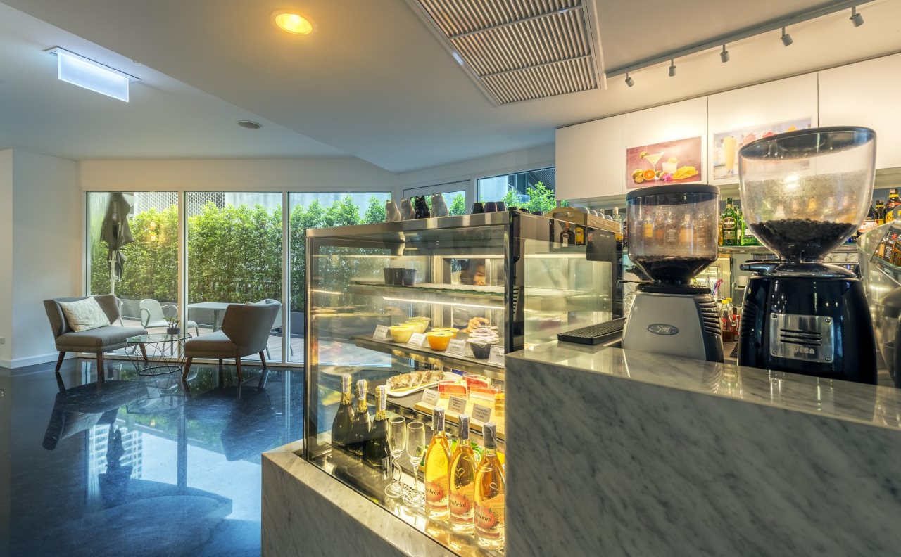 Anajak Bangkok 3