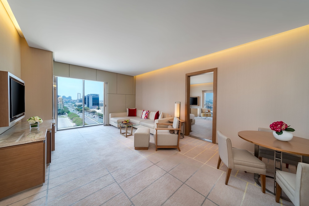 Hyatt Regency Creek Heights Residences 15