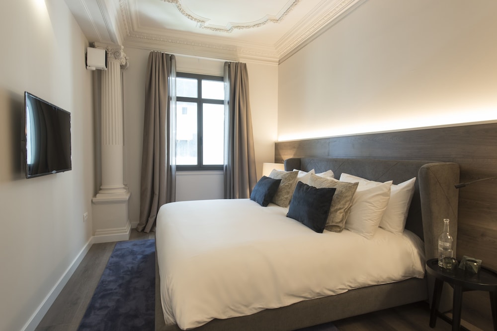 Casagrand Luxury Suites 13