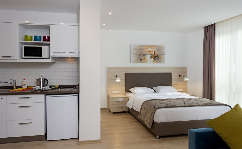 The Room 12