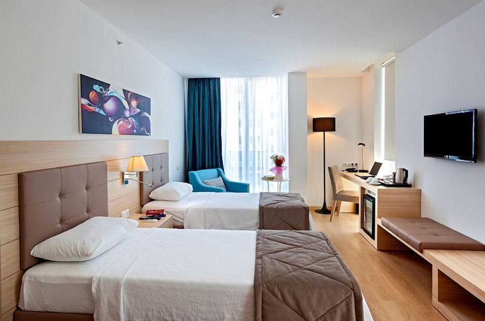The Room 9