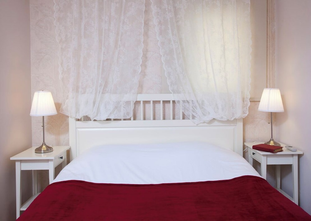 The Room 16
