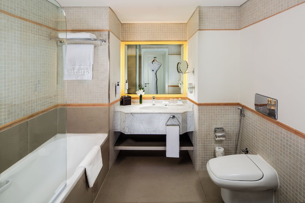 Beach Rotana - all suites 10