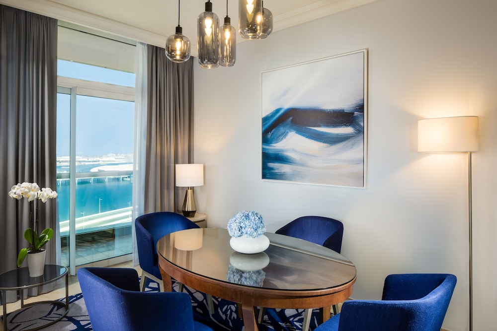 Beach Rotana - all suites 19