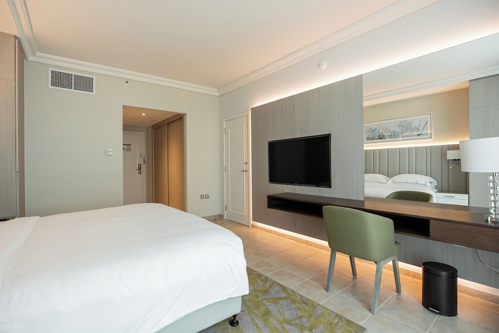 Beach Rotana - all suites 14