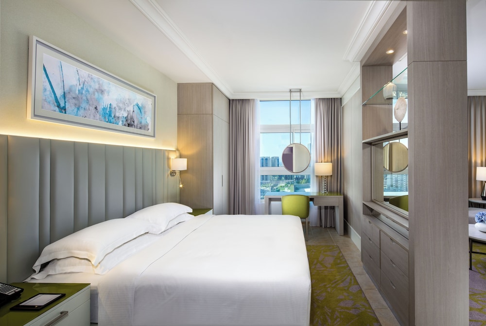 Beach Rotana - all suites 6