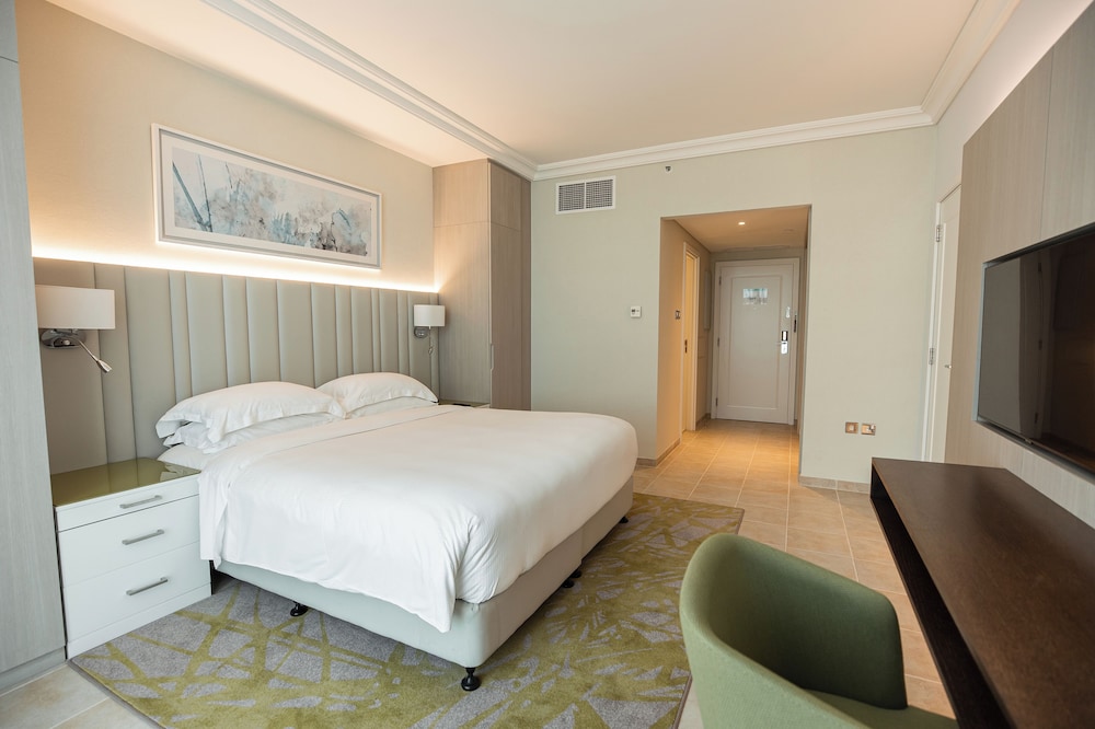 Beach Rotana - all suites 15