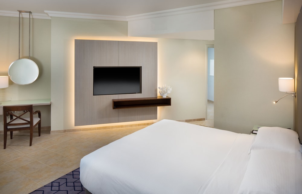 Beach Rotana - all suites 5