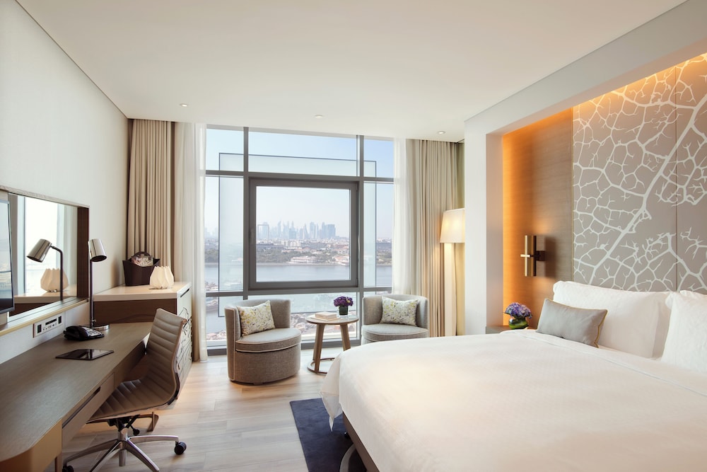 Al Bandar Rotana Creek 11