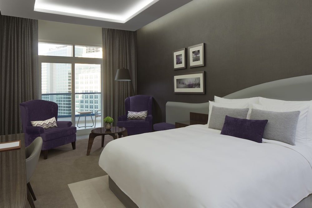Radisson Blu Hotel Dubai Waterfront 12