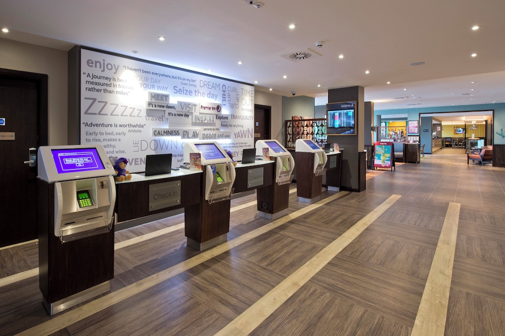 Premier Inn London Heathrow Airport Terminal 4 5