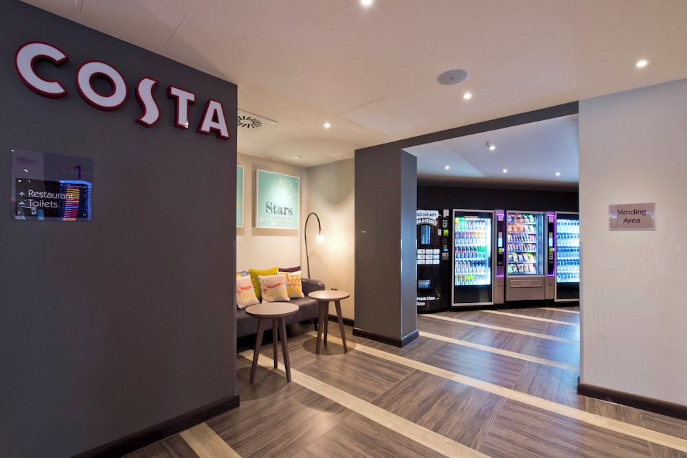 Premier Inn London Heathrow Airport Terminal 4 24