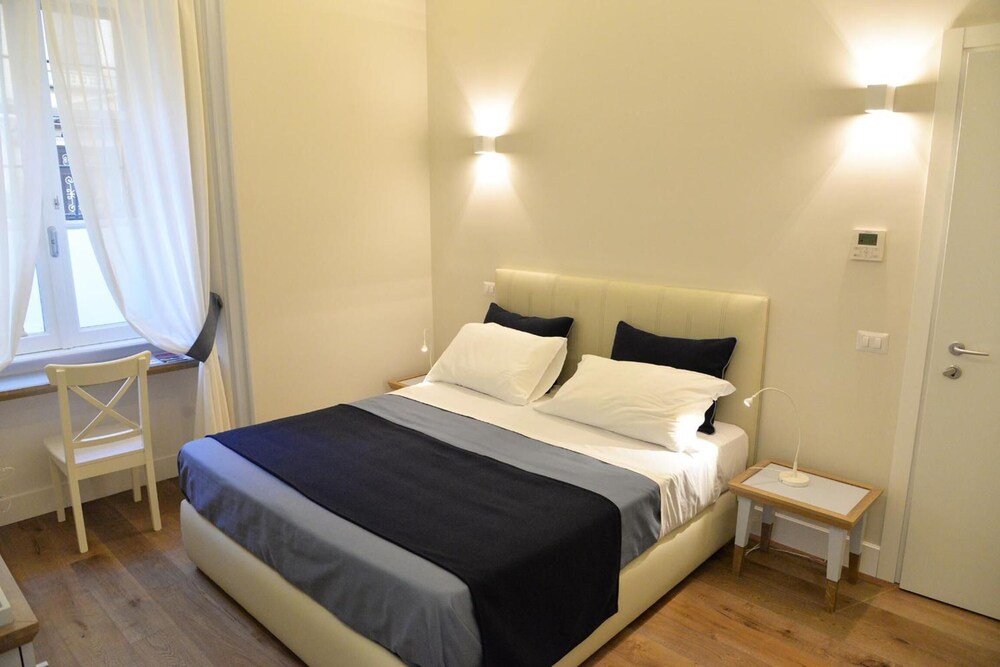 Little Rose Residence 19