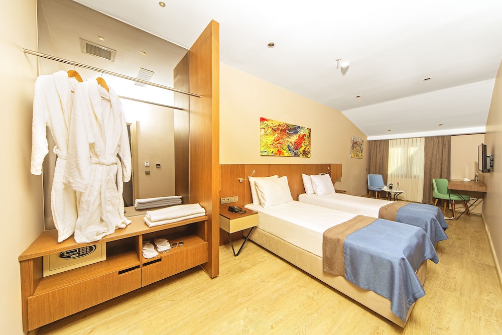 Redmont Hotel 15