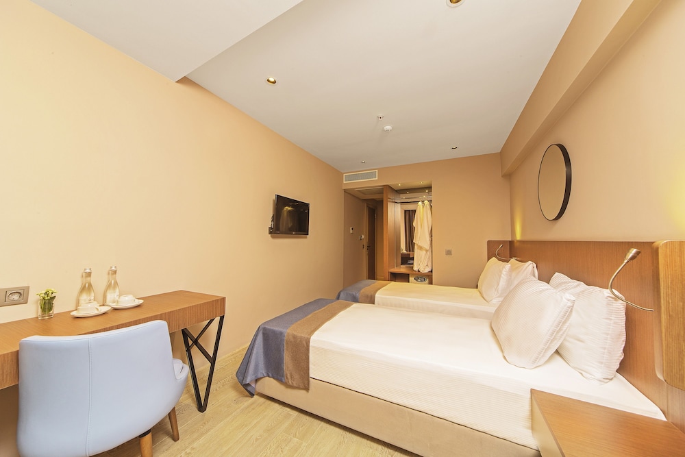 Redmont Hotel 14