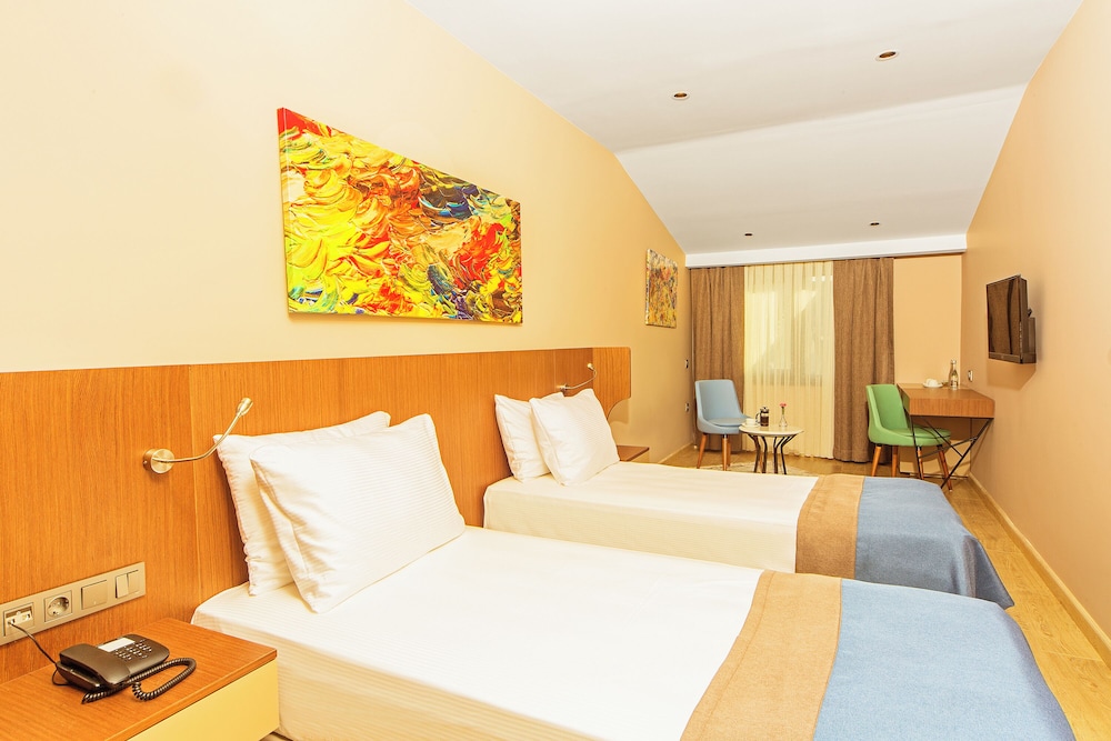 Redmont Hotel 21