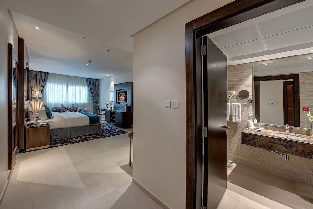 Omega Hotel Dubai 10